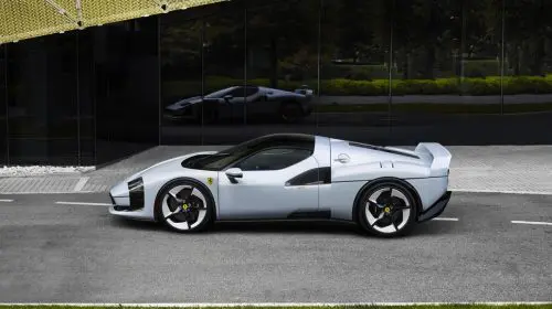 Ferrari câștigă Red Dot: Best of the Best 2026 cu modelul One-Off SC40