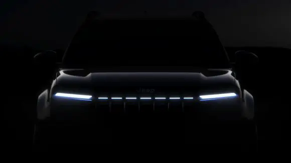 Jeep Avenger va beneficia de o nouă grilă în curând