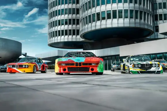 BMW ART CARS – 20 de artiști, 50 de ani de inovație, la BMW WELT Munchen