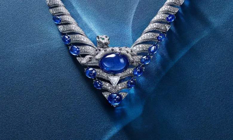 Noua colecție Cartier High Jewelry pune reflectoarele pe pietrele prețioase colorate