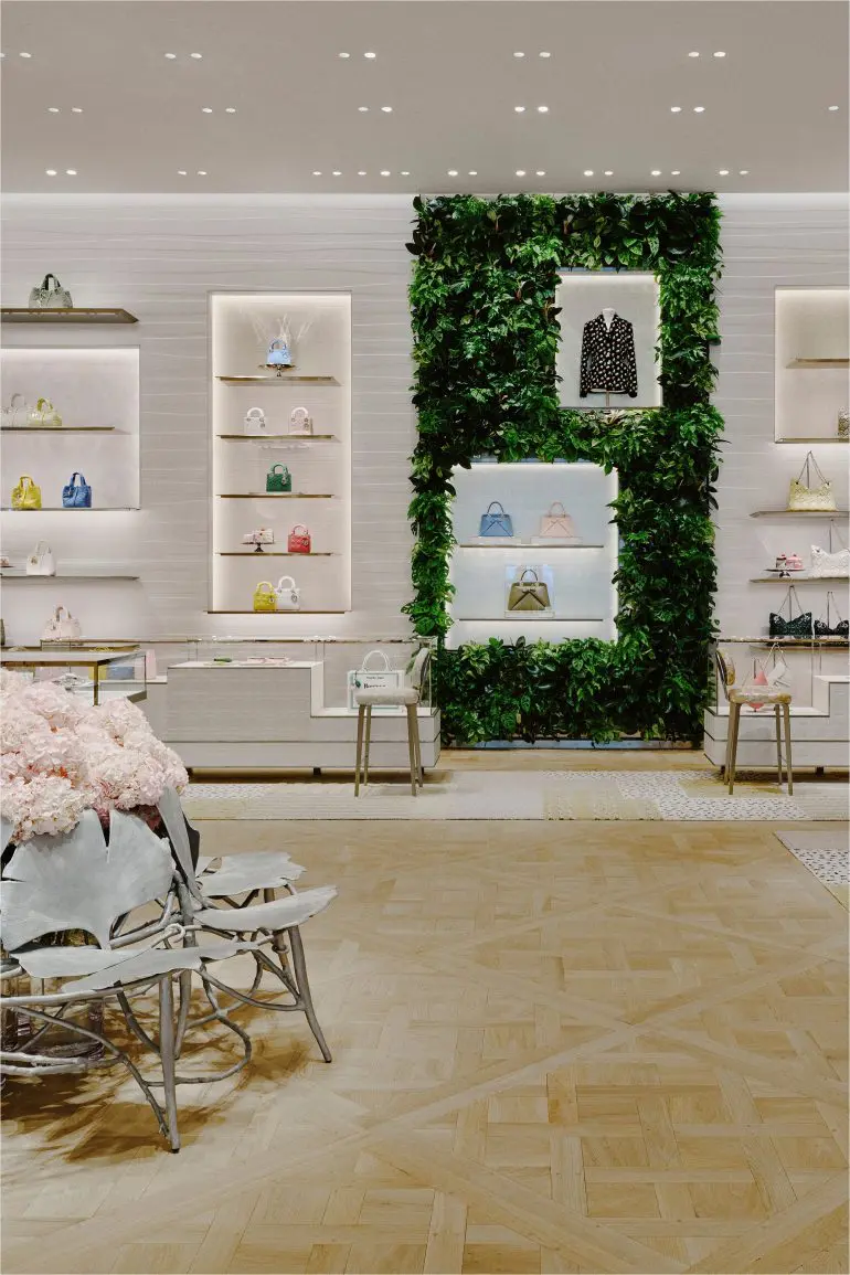 Dior