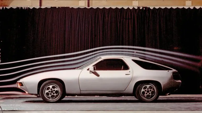 928