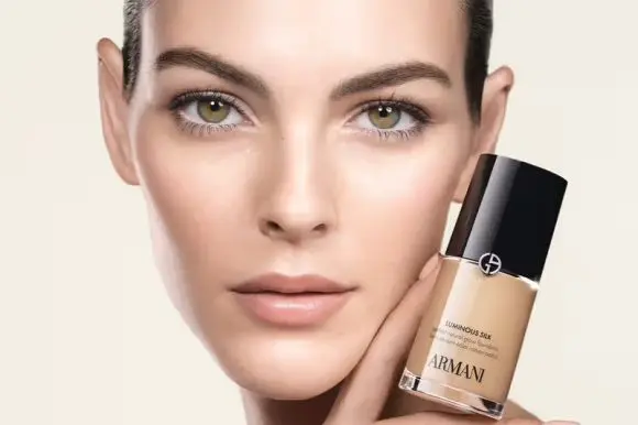 Vittoria Ceretti este noul ambasador global al Armani Beauty