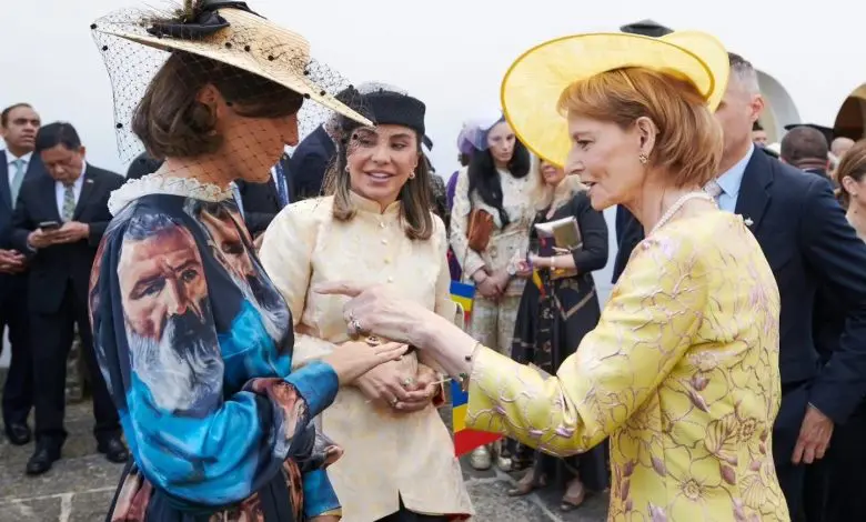 Creațiile Anne Marie D’Ange, admirate de Principesa Margareta a României la Royal Garden Party de Ziua Regală