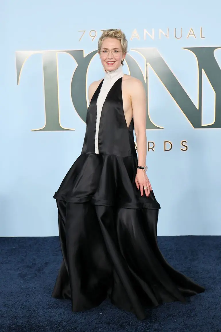 Carrie Coon în Altuzarra