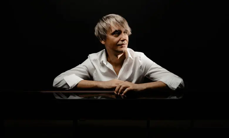 Xenti Runceanu: Despre autenticitate, performanţă şi emoţie în muzică
