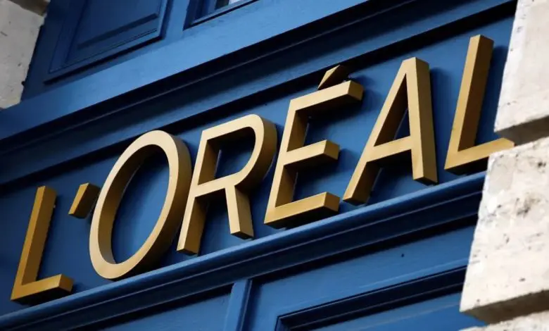 L’Oréal intră în era inteligenței artificiale după ce a încheiat un acord cu OpenAi
