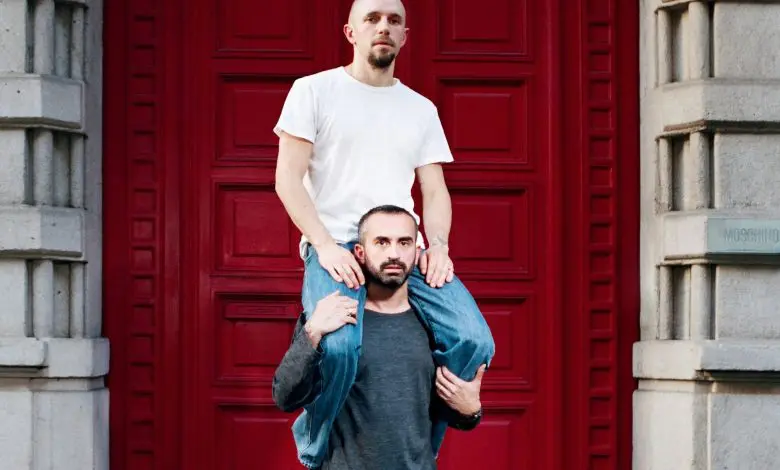 Designerii Loris Messina și Simone Rizzo sunt numiți directori de creație ai brandului Moschino