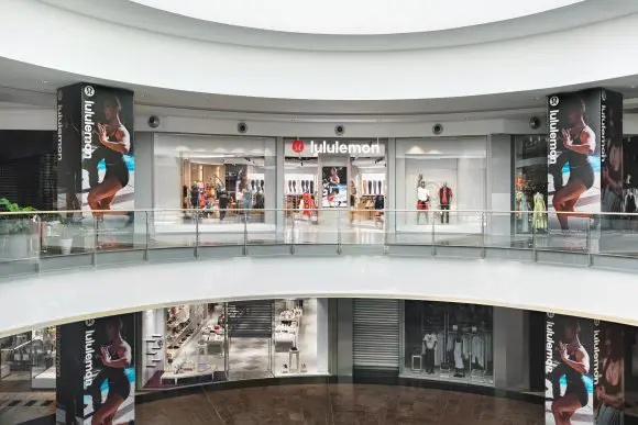 lululemon își face debutul în România