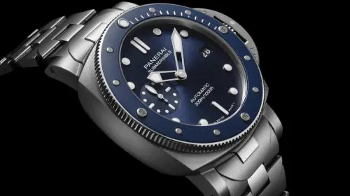 Panerai Submersible PAM01756 propune o versiune fără dată și cu brățară din oțel