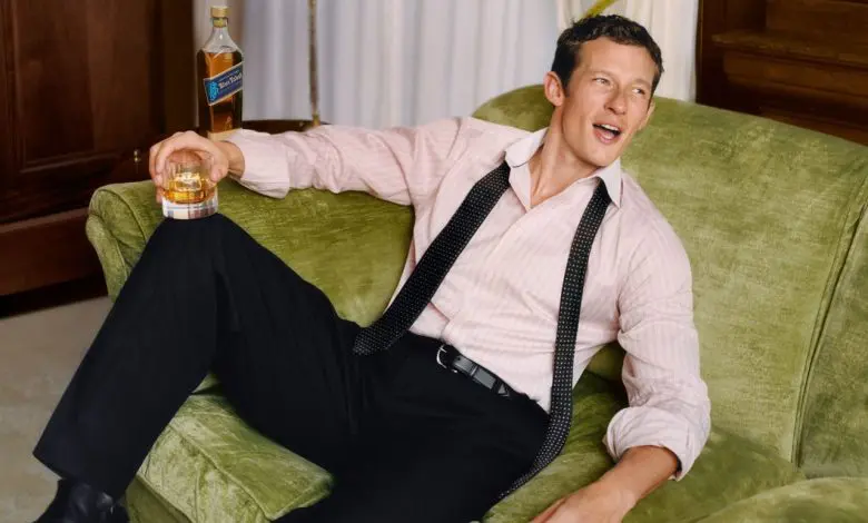 Callum Turner este numit ambasador global de imagine pentru Johnnie Walker Blue Label