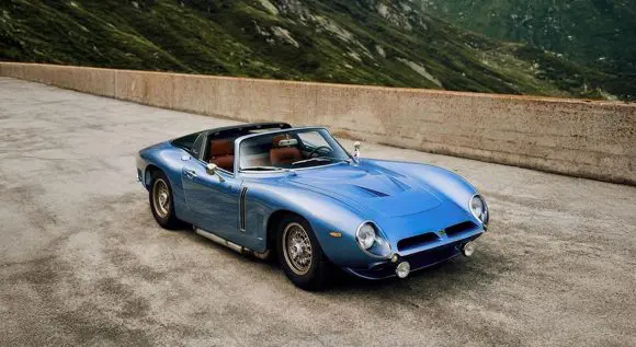 Una Nuova Alba: Bizzarrini 5300 Aperta Lusso