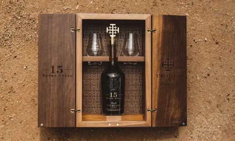 Código 1530 lansează o tequila veche de 15 ani dedicată colecționarilor