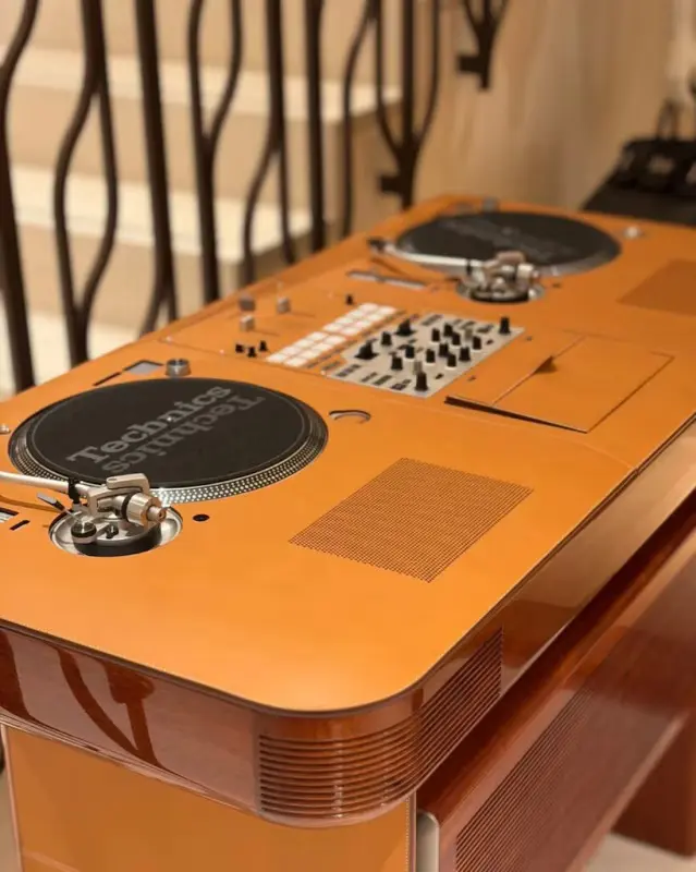 Hermès