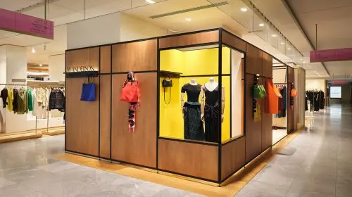 JW Anderson deschide un magazin pop-up la Paris