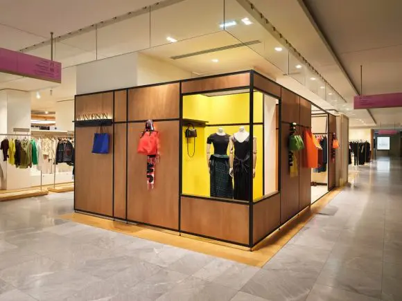 JW Anderson deschide un magazin pop-up la Paris