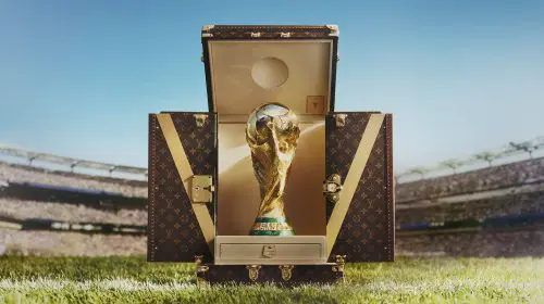 Louis Vuitton readuce celebrul Trophy Trunk la finala Cupei Mondiale FIFA 2026