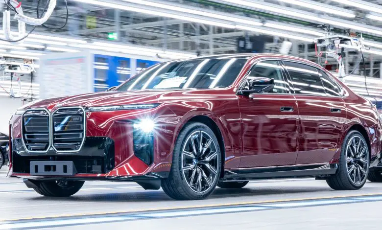 Noul BMW Seria 7 intră în producție la fabrica BMW Group din Dingolfing