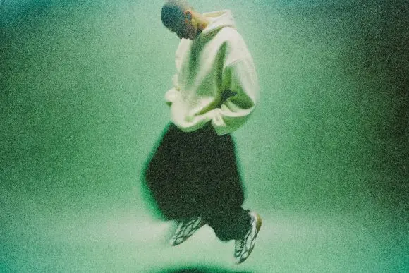 Justin Bieber lansează un pop-up în New York pentru labelul său vestimentar, SKYLRK