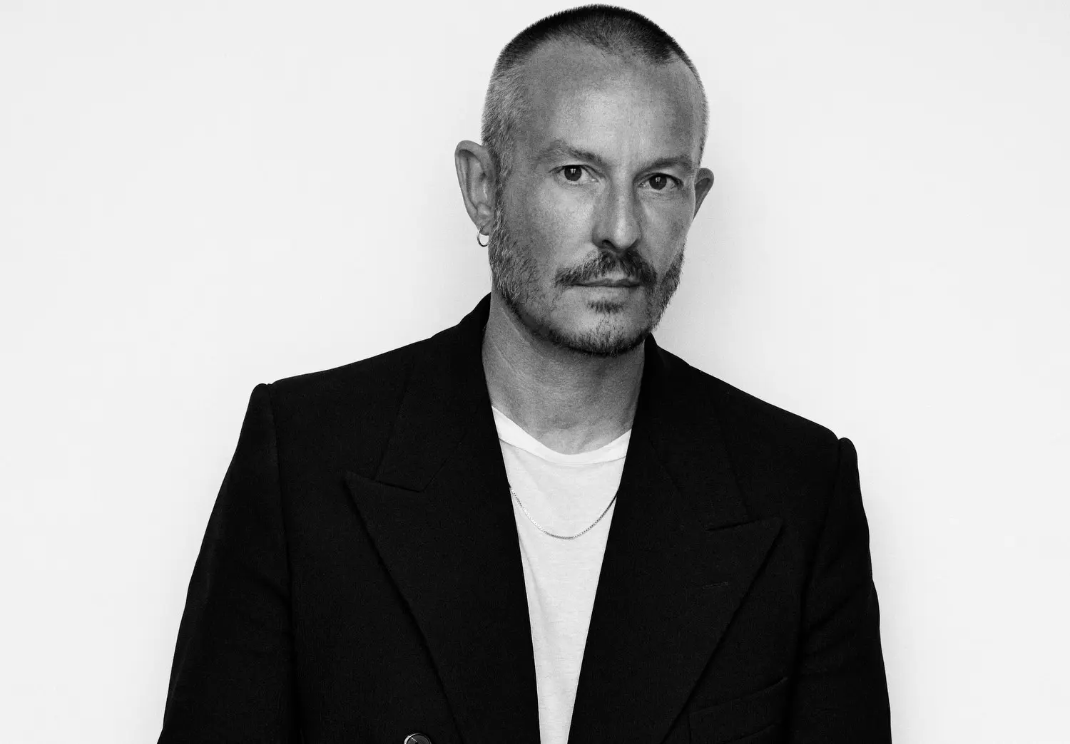Jonathan Saunders