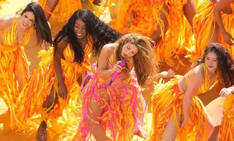 Ținutele starurilor la halftime show-ul Cupei Mondiale FIFA 2026
