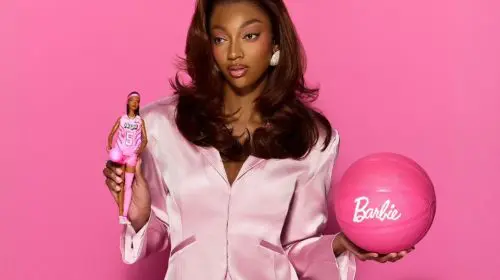 Barbie o celebrează pe Angel Reese cu o nouă păpușă de colecție