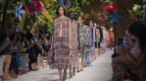 Colecția Chanel Couture toamnă 2026 aduce la viață fantezia basmelor