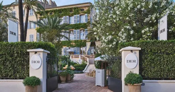 Dior readuce haute cuisine la Saint-Tropez prin redeschiderea restaurantului Monsieur Dior