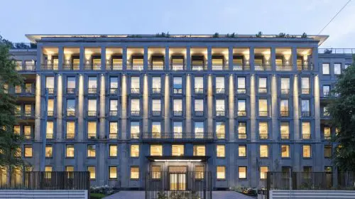 Kering colaborează cu școli italiene pentru dezvoltarea Kering Accademia