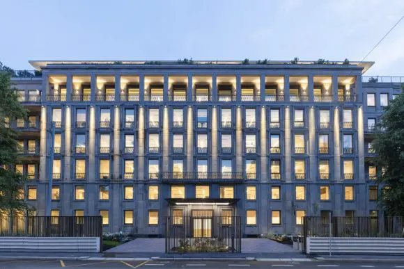 Kering colaborează cu școli italiene pentru dezvoltarea Kering Accademia