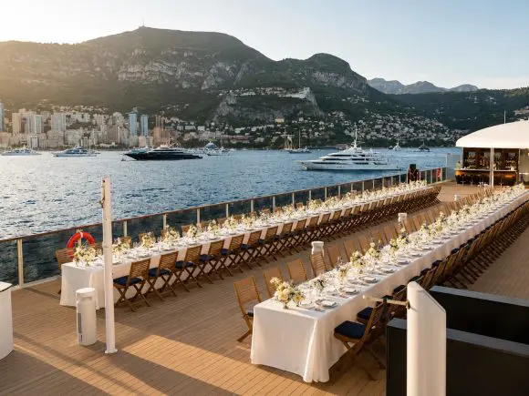 Louis Vuitton a lansat Dinner Yacht Orient Express