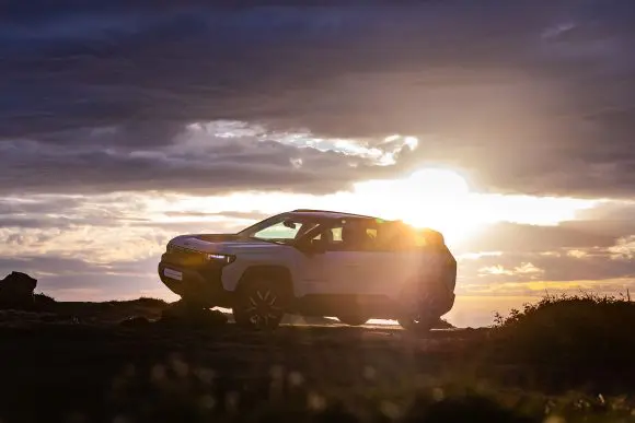 Jeep lansează o miniserie online dedicată capabilităților extraordinare ale noului Jeep Compass 4xe