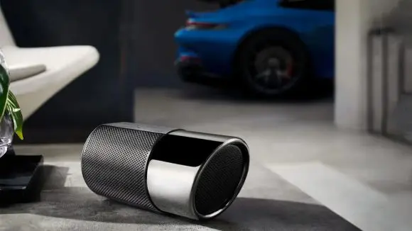Porsche aduce gălăgia circuitului la tine în living room cu noua boxă 911 Speaker 2.0