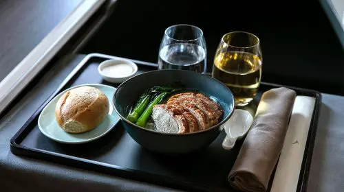Cele mai bune meniuri oferite de companiile aeriene pentru First Class din lume