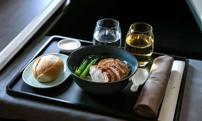Cele mai bune meniuri oferite de companiile aeriene pentru First Class din lume