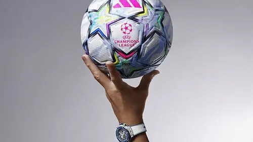 Hublot lansează noul ceas dedicat UEFA Champions League