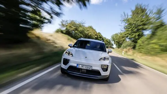 Porsche lansează pachetul Advanced pentru Macan
