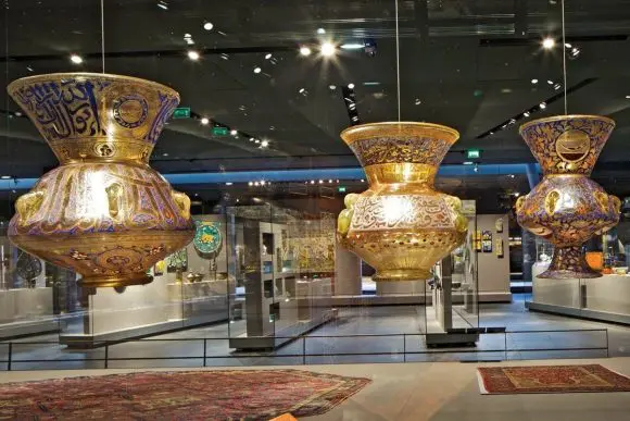 Smithsonian va deschide o expoziție de artă islamică cu opere împrumutate de la Luvru