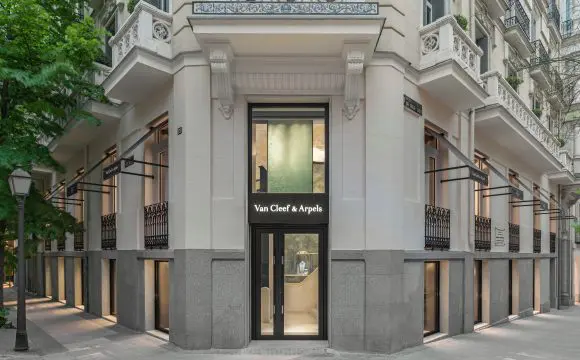 Van Cleef & Arpels deschide primul său magazin din Madrid