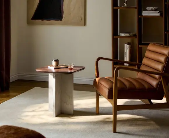 Tendințe în amenajarea de interior: minimalism în tonuri calde