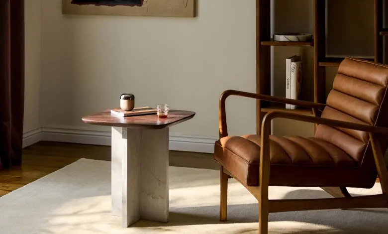 Tendințe în amenajarea de interior: minimalism în tonuri calde
