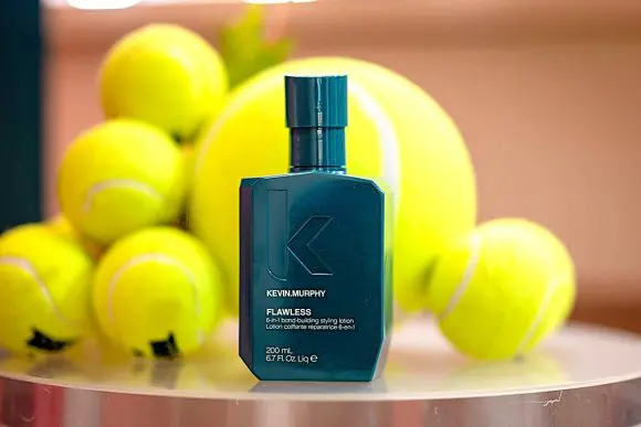 Kevin.Murphy a lansat noua loțiune de styling 6-în-1 Flawless