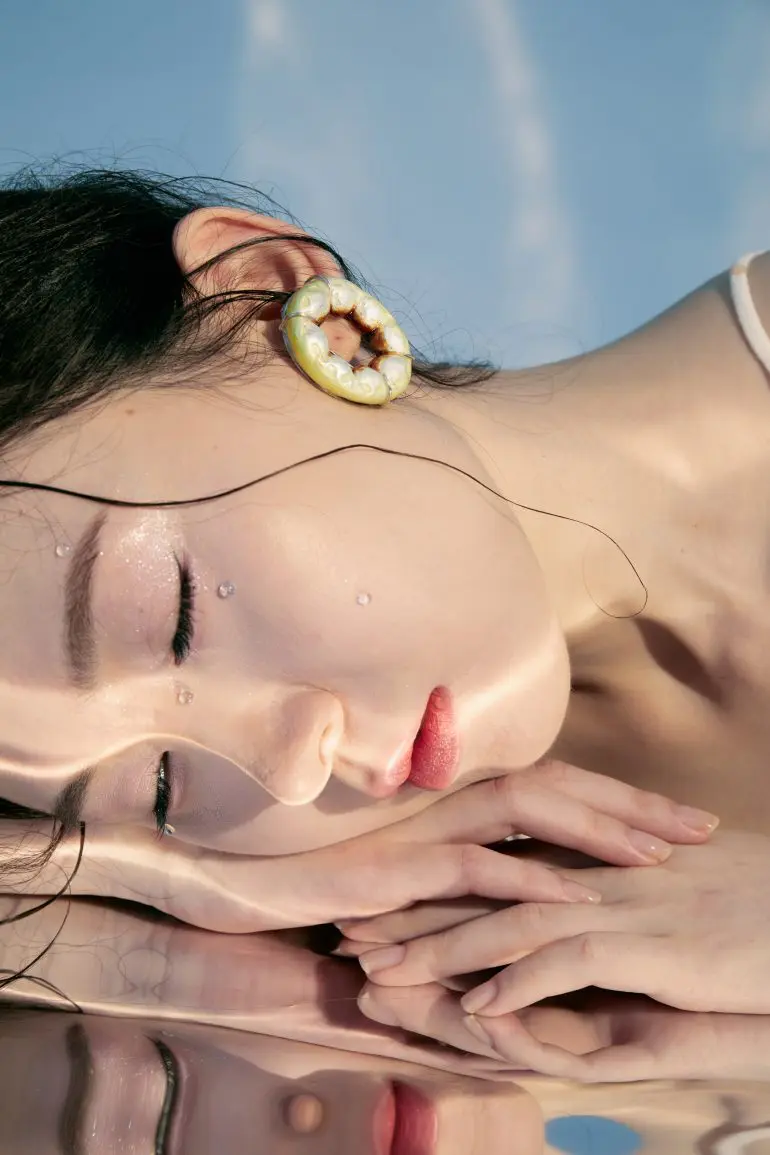 Fangjing Hu