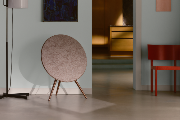 Bang & Olufsen prezintă Beosound A9 în noul finisaj Sienna Brown cu husă textilă Woolscape