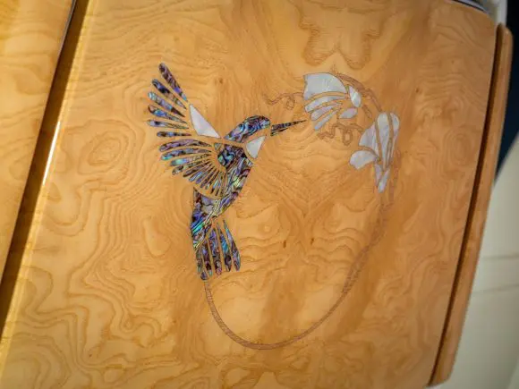 Phantom Hummingbird este primul Rolls-Royce din istorie cu decorațiuni din scoici de Abalone