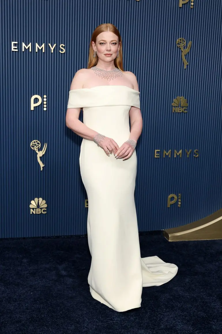 Sarah Snook in Balenciaga