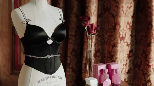 Victoria’s Secret lansează în România noua colecție Very Sexy