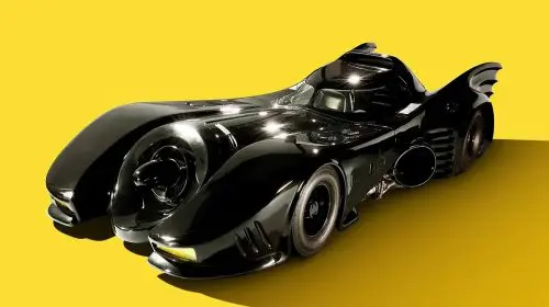 Batmobilul din Batman Returns va fi scos la licitație
