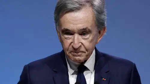 Bernard Arnault nu mai este în top 10 al celor mai bogați oameni din lume