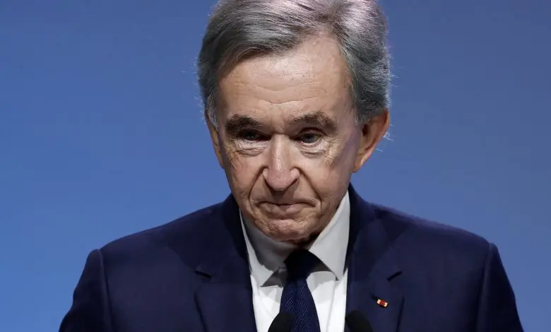 Bernard Arnault nu mai este în top 10 al celor mai bogați oameni din lume